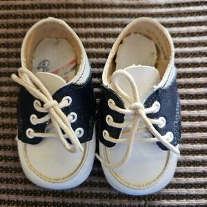 Vintage 1960's Navy and White Kids Shoes